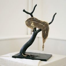 Скульптура - Сюрреализм